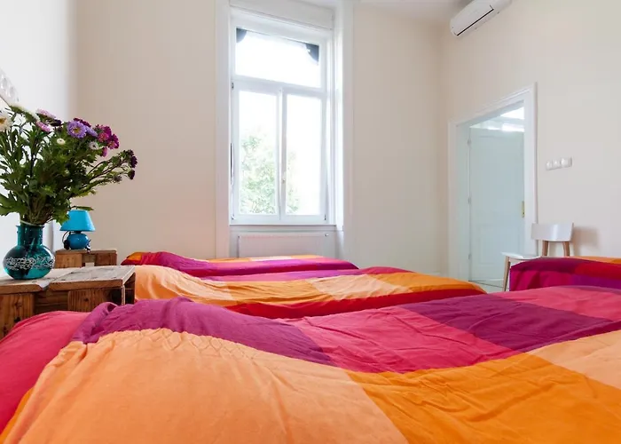 Apartment Jozsef63 *